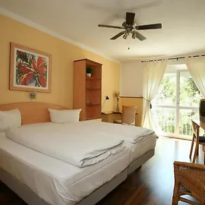 Apartahotel Runa's, Hallbergmoos